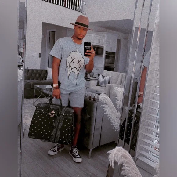 Hello, I’m Mike.👋🏾 - Picture 5 of 7